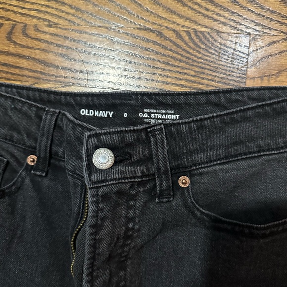 Old Navy Dark Wash Jeans - Picture 2 of 2